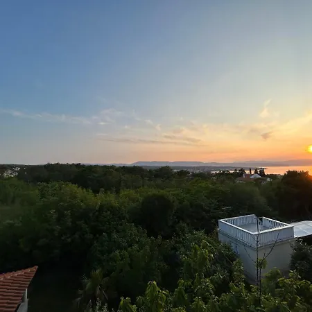 Blue Sun Апартаменты Малинска